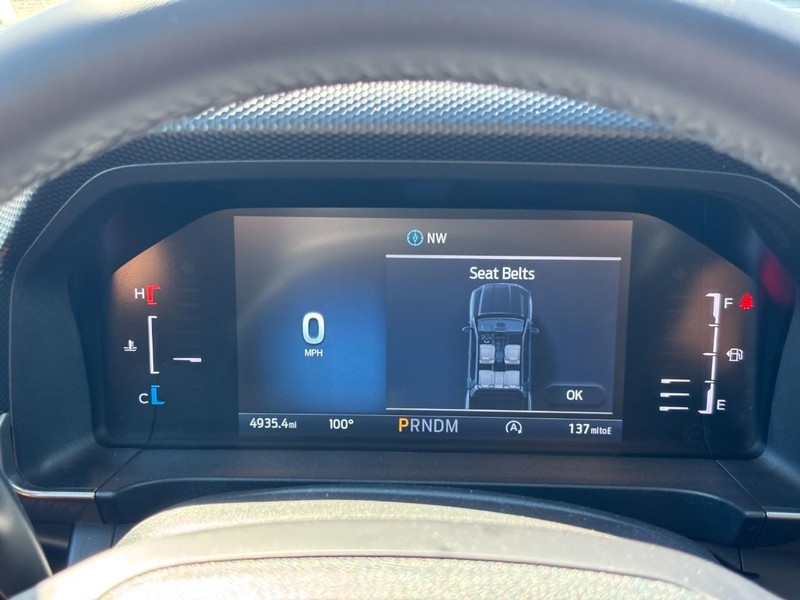 Ford Ranger Vehicle Full-screen Gallery Image 21