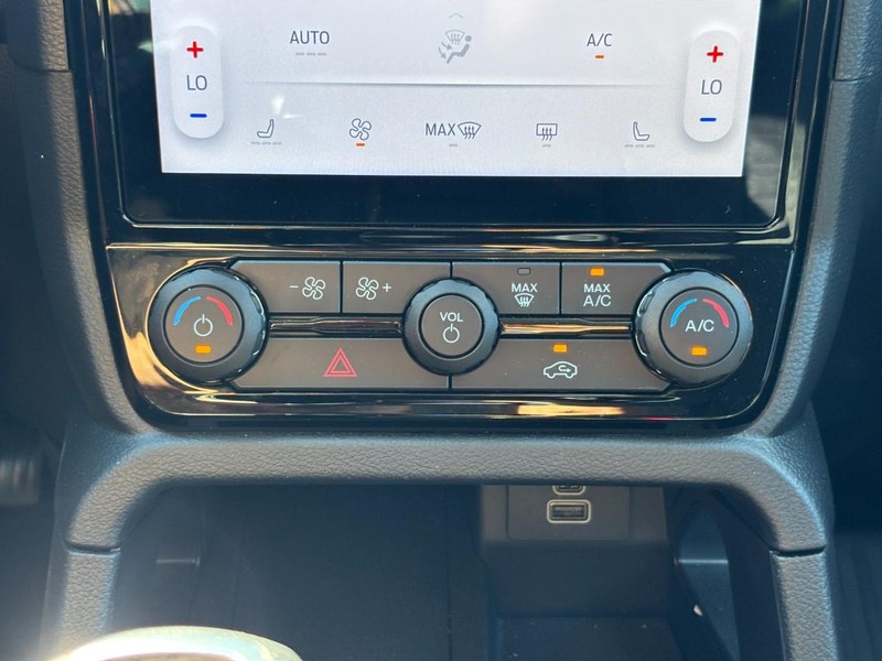 Ford Ranger Vehicle Full-screen Gallery Image 24