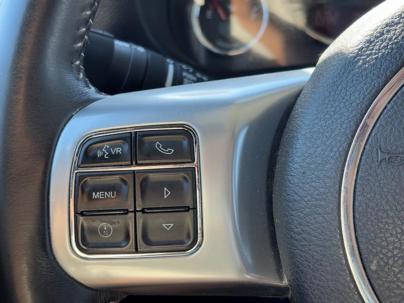 Jeep Wrangler Unlimited Vehicle Image 19