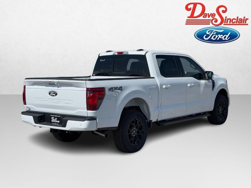 Ford F-150 Vehicle Full-screen Gallery Image 07
