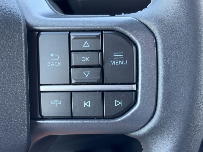 Ford F-150 Vehicle Full-screen Gallery Image 19