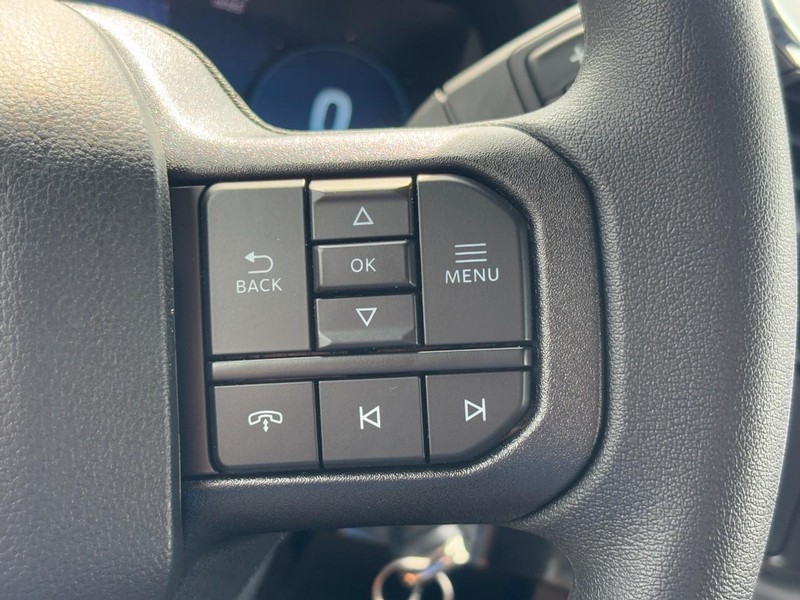 Ford F-150 Vehicle Full-screen Gallery Image 19