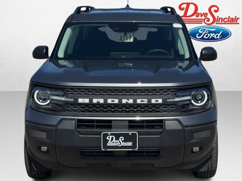 Ford Bronco Sport Vehicle Full-screen Gallery Image 02
