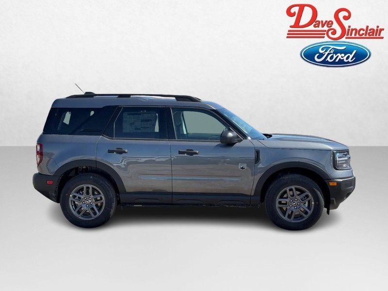 Ford Bronco Sport Vehicle Full-screen Gallery Image 05
