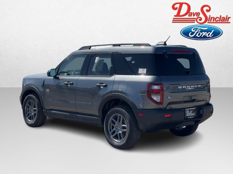 Ford Bronco Sport Vehicle Full-screen Gallery Image 09