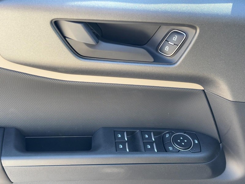 Ford Bronco Sport Vehicle Full-screen Gallery Image 17