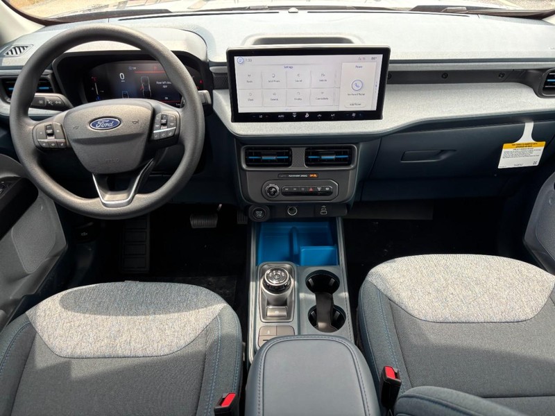 Ford Maverick Vehicle Full-screen Gallery Image 15