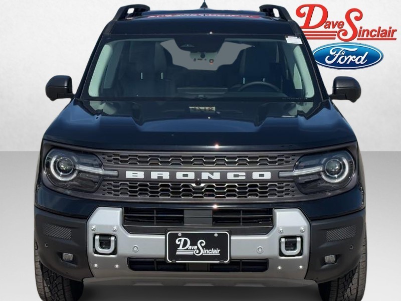 Ford Bronco Sport Vehicle Full-screen Gallery Image 02