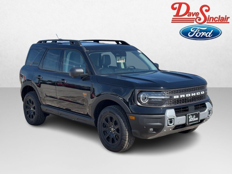 Ford Bronco Sport Vehicle Full-screen Gallery Image 04