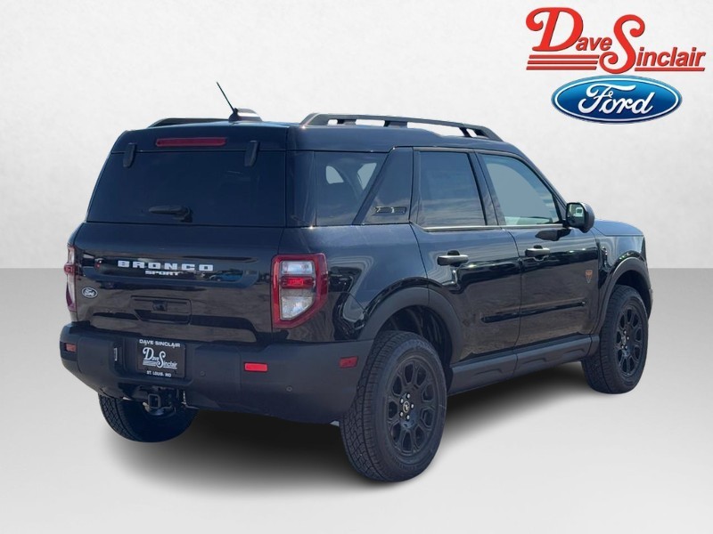 Ford Bronco Sport Vehicle Full-screen Gallery Image 07