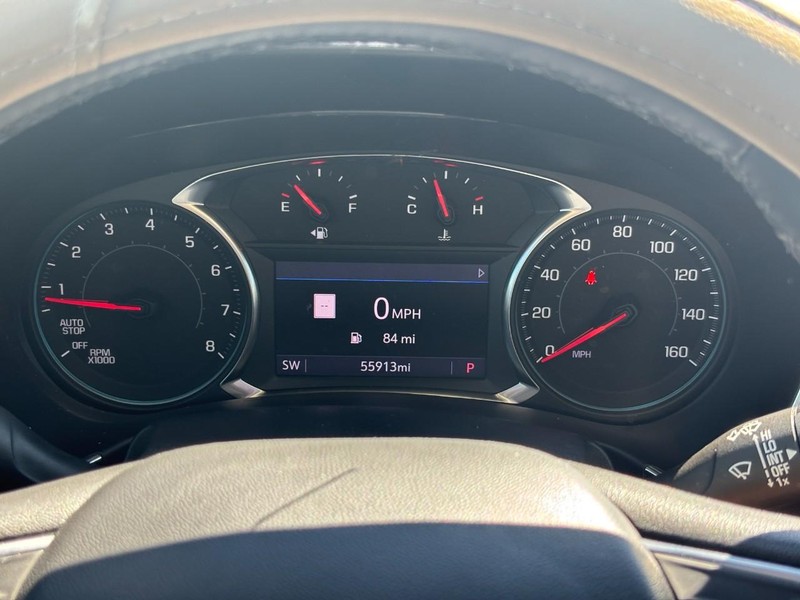 Chevrolet Equinox Vehicle Full-screen Gallery Image 19