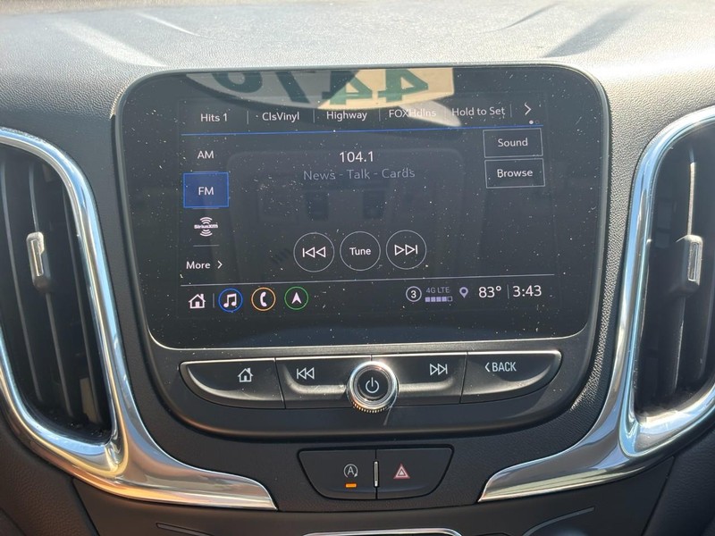 Chevrolet Equinox Vehicle Full-screen Gallery Image 20