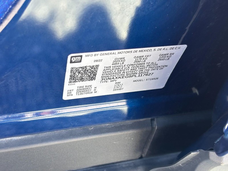 Chevrolet Equinox Vehicle Full-screen Gallery Image 24