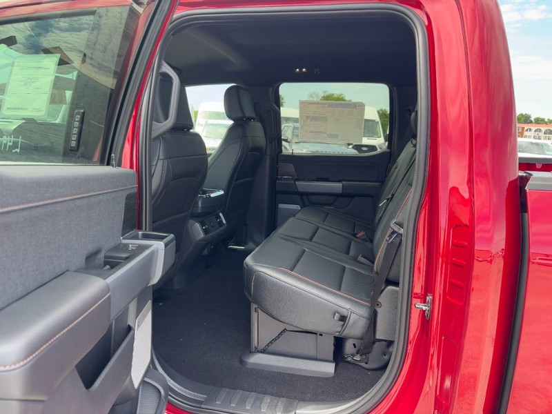 Ford F-150 Vehicle Image 12
