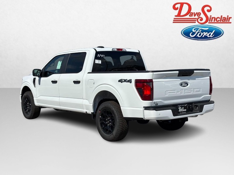 Ford F-150 Vehicle Full-screen Gallery Image 09