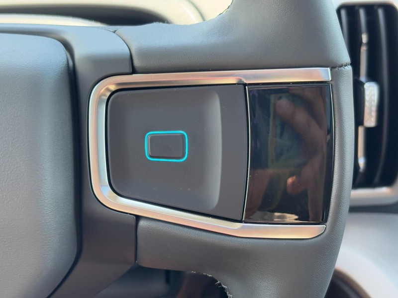 Ford Expedition Vehicle Full-screen Gallery Image 20