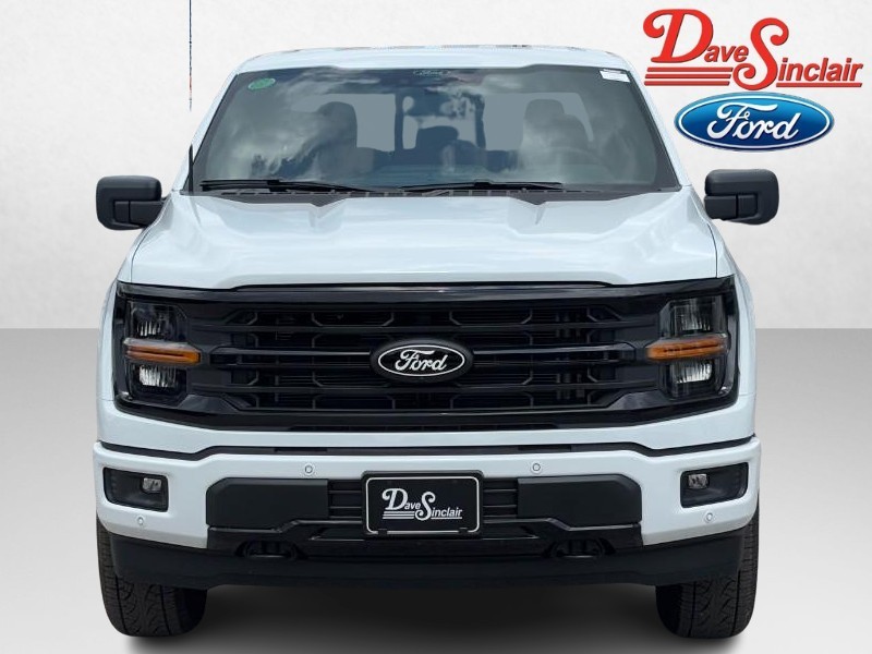 Ford F-150 Vehicle Full-screen Gallery Image 02