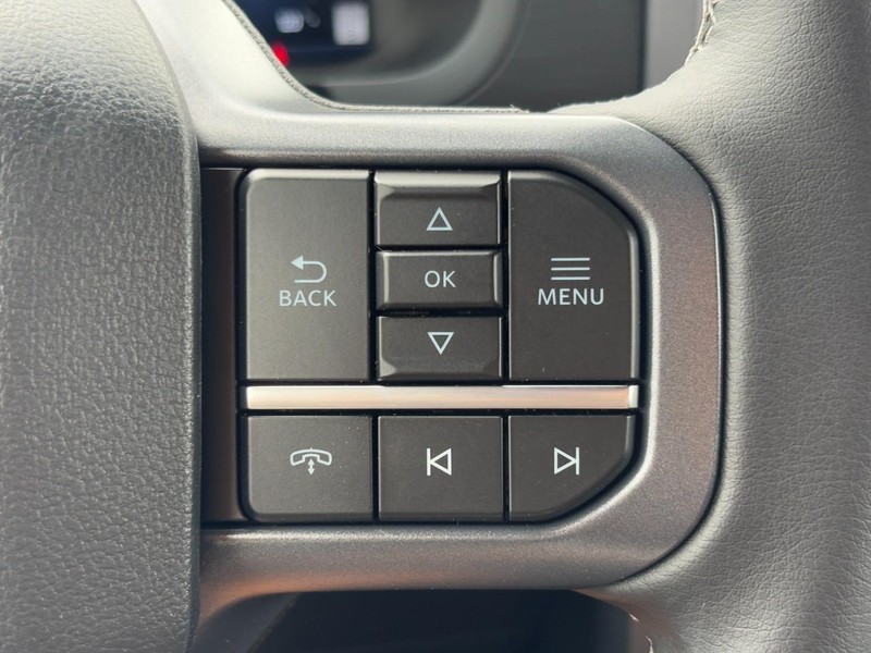 Ford F-150 Vehicle Full-screen Gallery Image 19