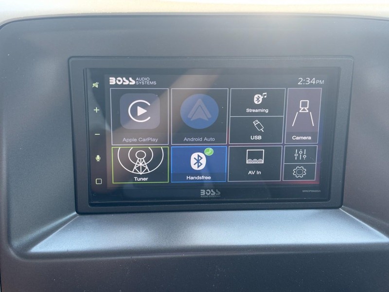 Chevrolet Silverado 1500 Vehicle Full-screen Gallery Image 20