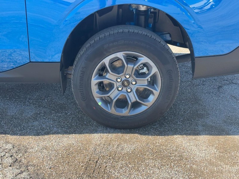 Ford Maverick Vehicle Full-screen Gallery Image 11