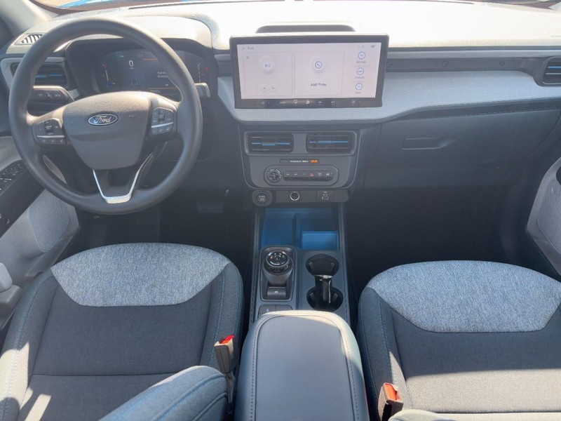 Ford Maverick Vehicle Full-screen Gallery Image 14