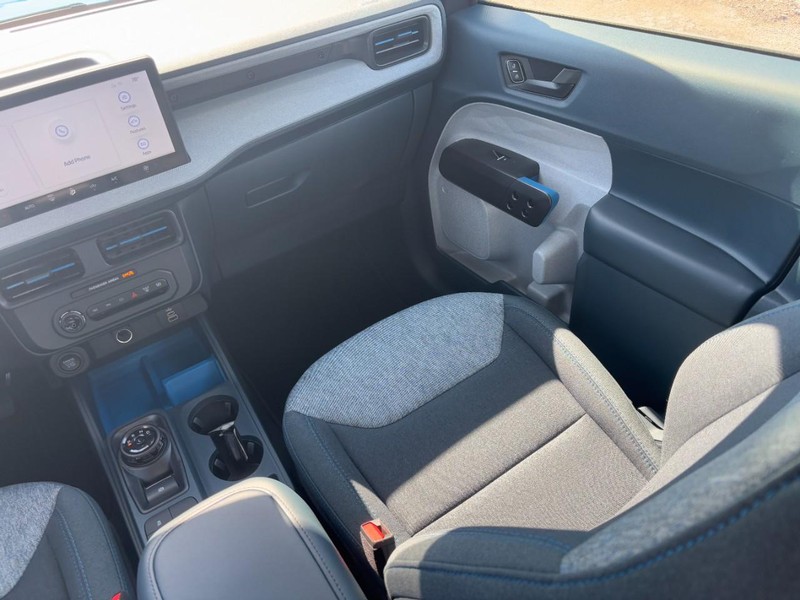 Ford Maverick Vehicle Full-screen Gallery Image 15