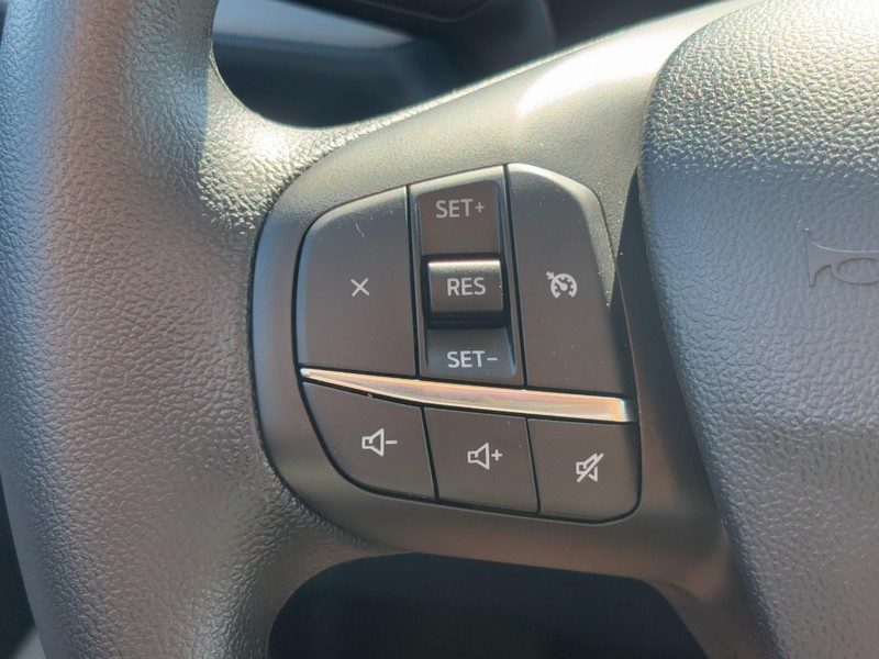 Ford Maverick Vehicle Full-screen Gallery Image 18
