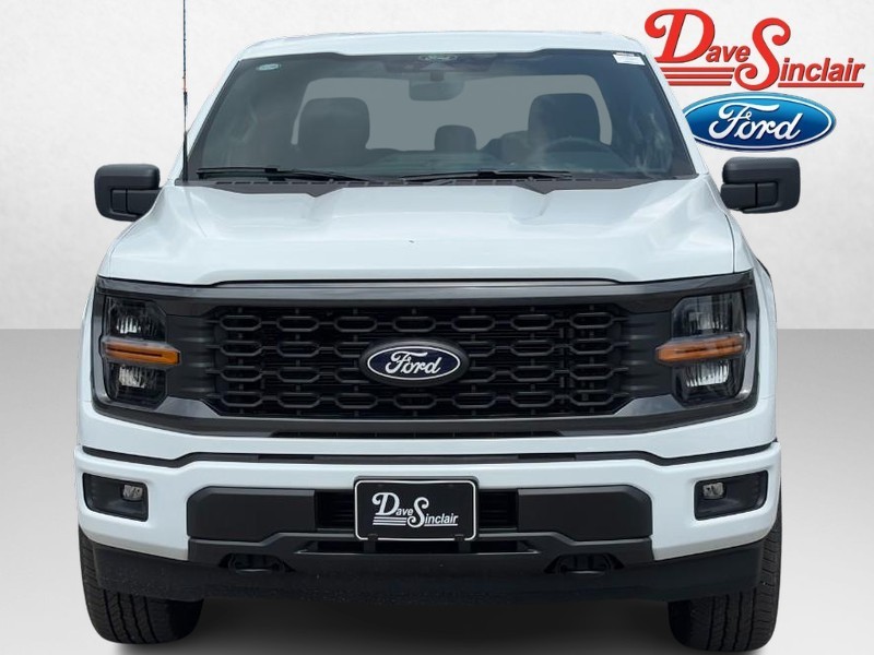 Ford F-150 Vehicle Full-screen Gallery Image 02