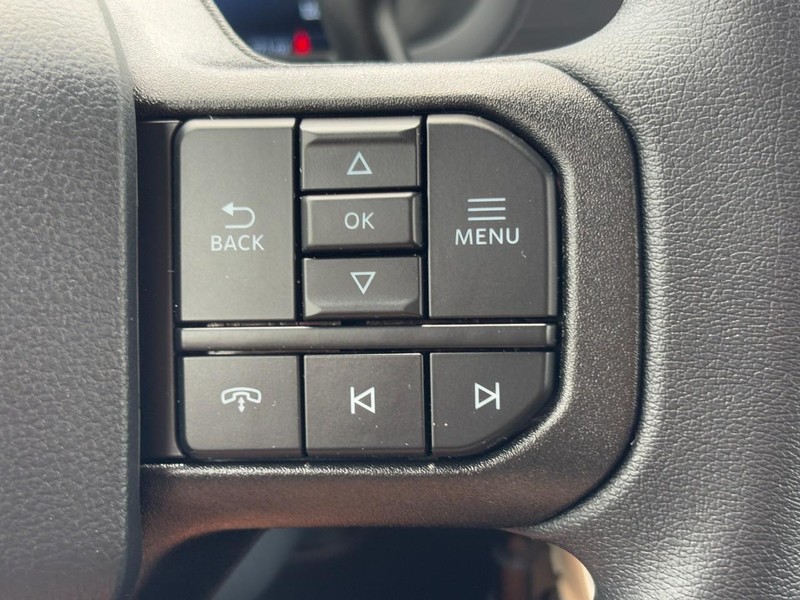 Ford F-150 Vehicle Full-screen Gallery Image 19