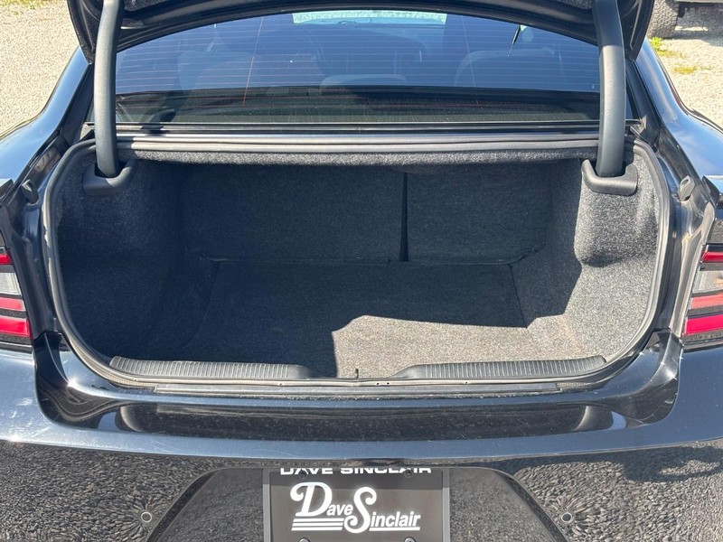 Dodge Charger Vehicle Image 11