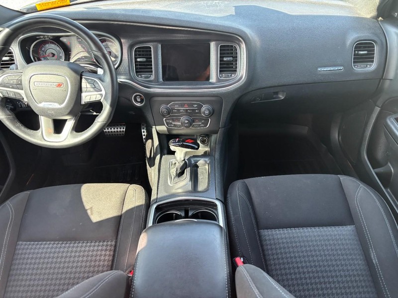 Dodge Charger Vehicle Image 15