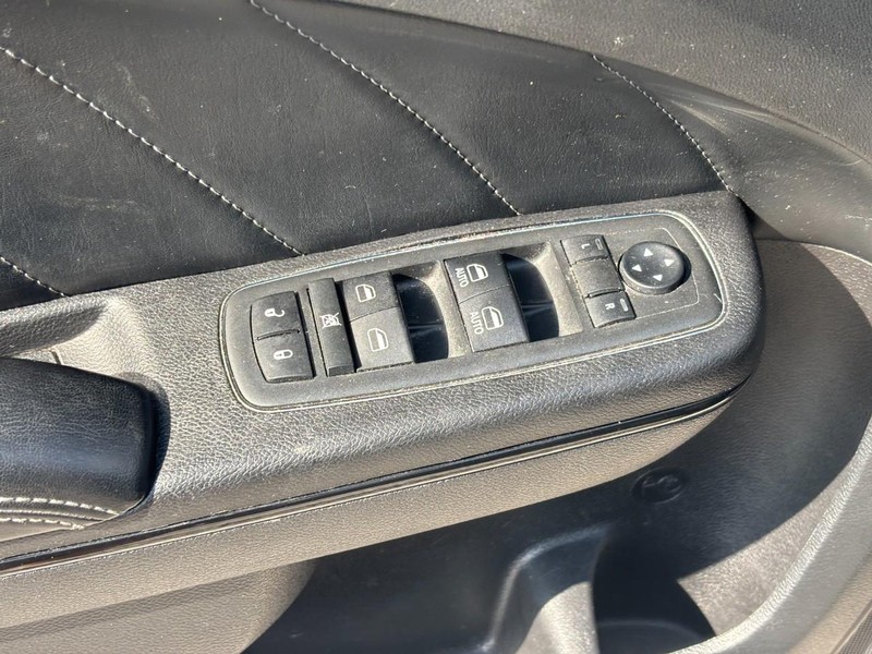 Dodge Charger Vehicle Image 18