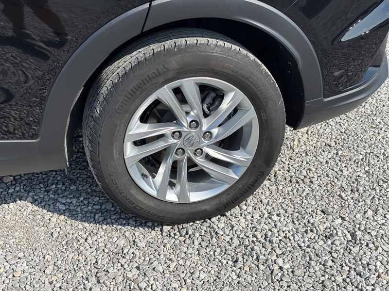 Buick Envista Vehicle Image 12