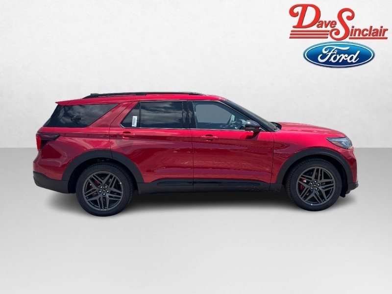 Ford Explorer Vehicle Image 05