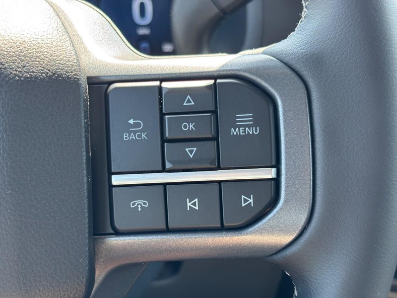 Ford F-150 Vehicle Full-screen Gallery Image 20