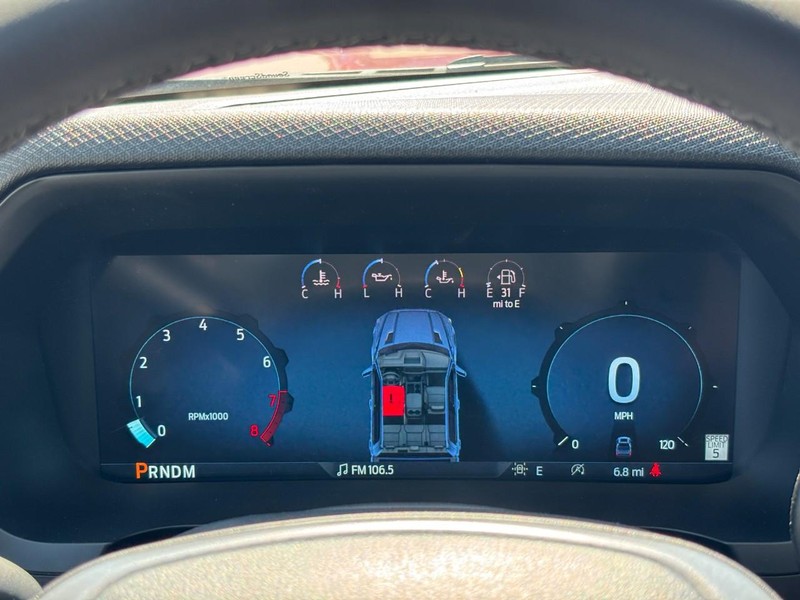 Ford F-150 Vehicle Full-screen Gallery Image 21