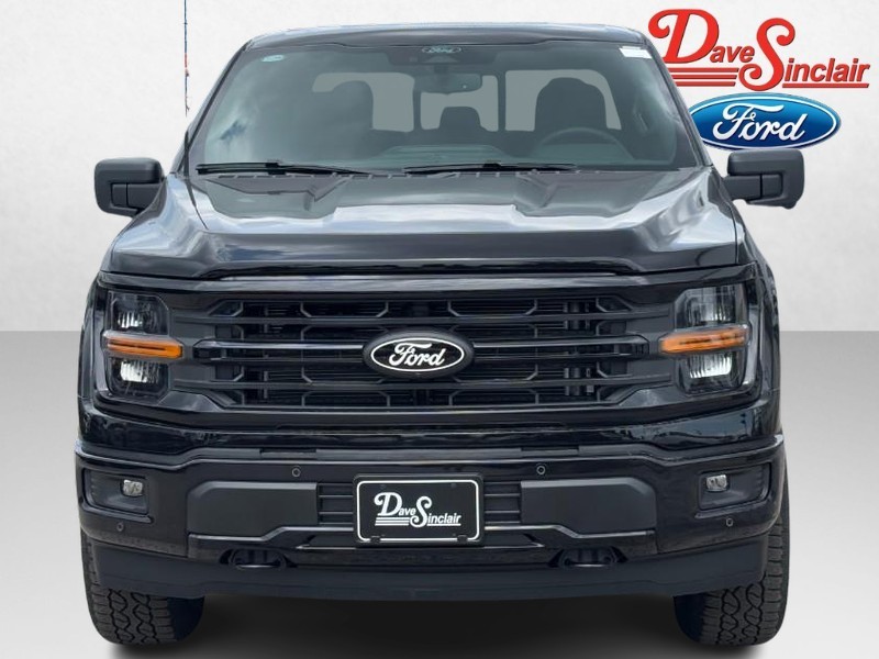 Ford F-150 Vehicle Full-screen Gallery Image 02