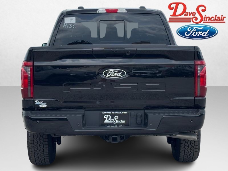Ford F-150 Vehicle Full-screen Gallery Image 08