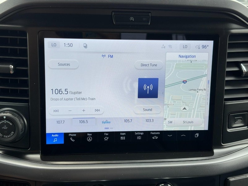Ford F-150 Vehicle Full-screen Gallery Image 21