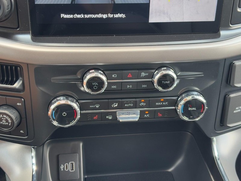 Ford F-150 Vehicle Full-screen Gallery Image 23