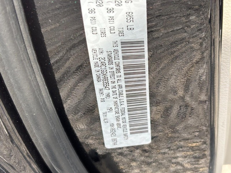 Chrysler Pacifica Vehicle Full-screen Gallery Image 27
