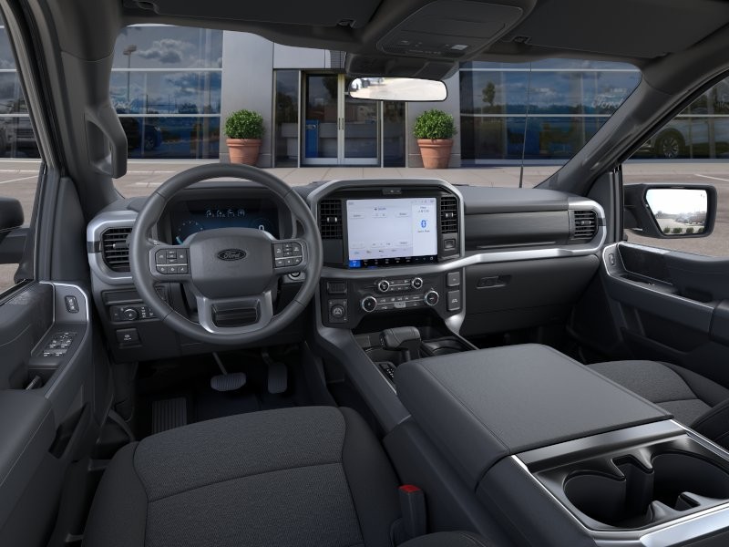 Ford F-150 Vehicle Full-screen Gallery Image 11