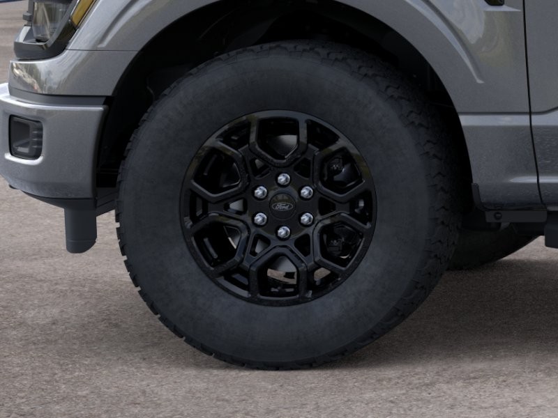 Ford F-150 Vehicle Full-screen Gallery Image 21