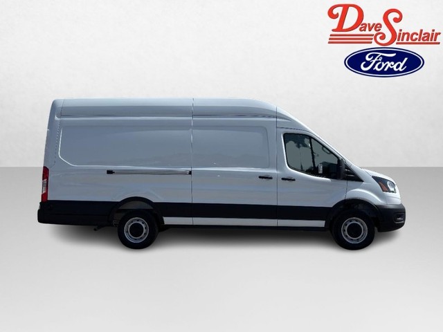 2026 Ford Transit Cargo Van T-250 148" EL Hi Rf 9150 GVWR RWD thumbnail image 04