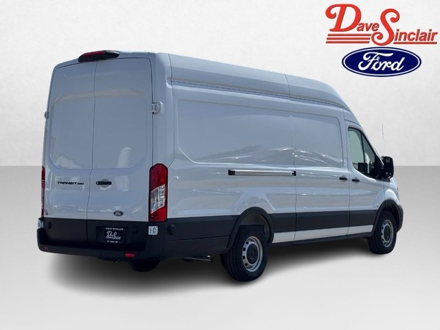 2026 Ford Transit Cargo Van T-250 148" EL Hi Rf 9150 GVWR RWD thumbnail image 05
