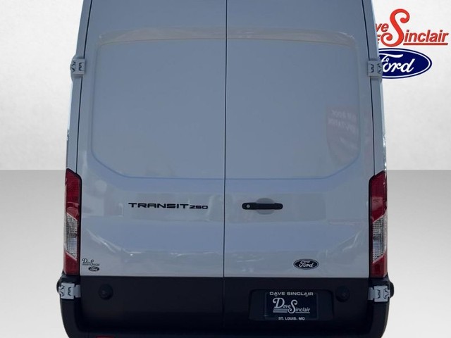 2026 Ford Transit Cargo Van T-250 148" EL Hi Rf 9150 GVWR RWD thumbnail image 06