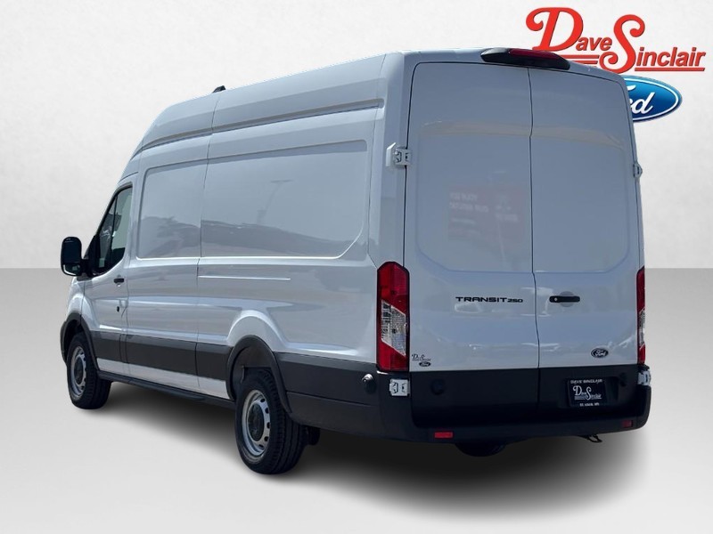 Ford Transit Cargo Van Vehicle Full-screen Gallery Image 09