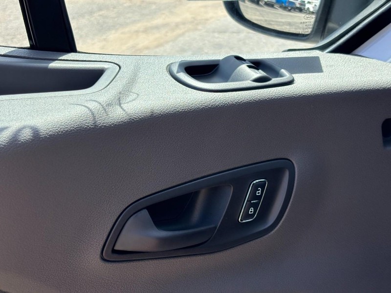 Ford Transit Cargo Van Vehicle Full-screen Gallery Image 17