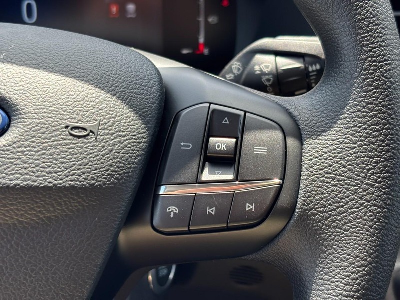 Ford Transit Cargo Van Vehicle Full-screen Gallery Image 19