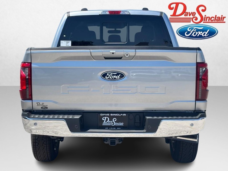 Ford F-150 Vehicle Full-screen Gallery Image 08